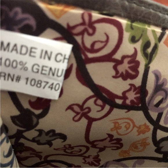 Helen Welsh Wallet Bifold Gray Leather Snap Closure 4"X5" Credit Card ID Slots - Picture 13 of 16